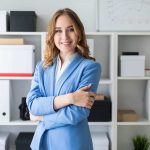 girl-young-business-businesswoman-office-stands-1456591-pxhere.com (1)