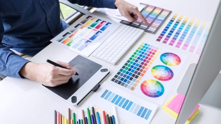 5 Differences Between Graphic Design and Marketing
